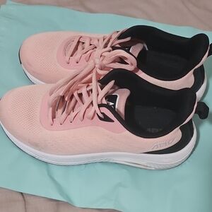 Women's Pink Athletic Sneakers - Lightweight Comfort